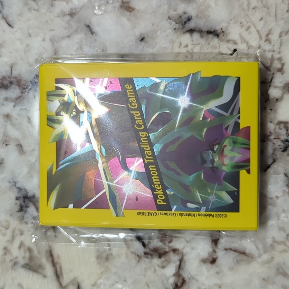 Official Pokemon Crown Zenith TCG Deck Sleeves new Pokèmon zacian zamazemta - Picture 1 of 3